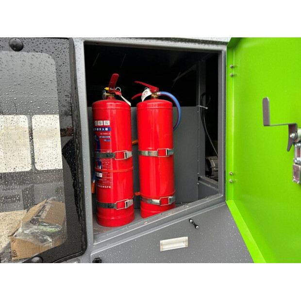 2025 Å koda DY2400-44019861