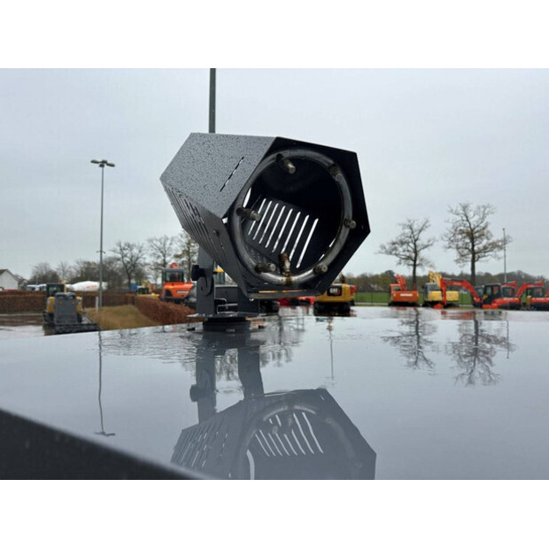 2025 Å koda DY2400-44019871