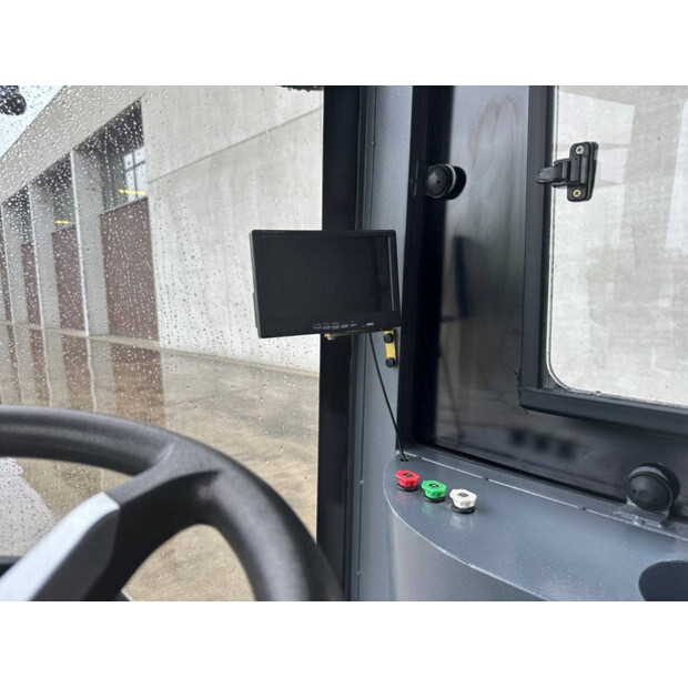 2025 Å koda DY2400-44019873