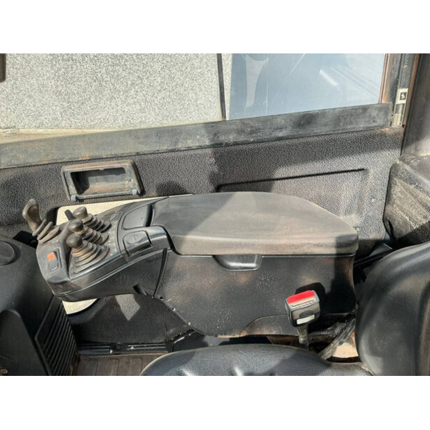 2013 Linde H30D-02-44020004