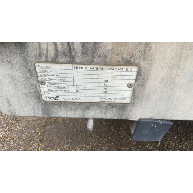 2013 Henra PL2-44020671