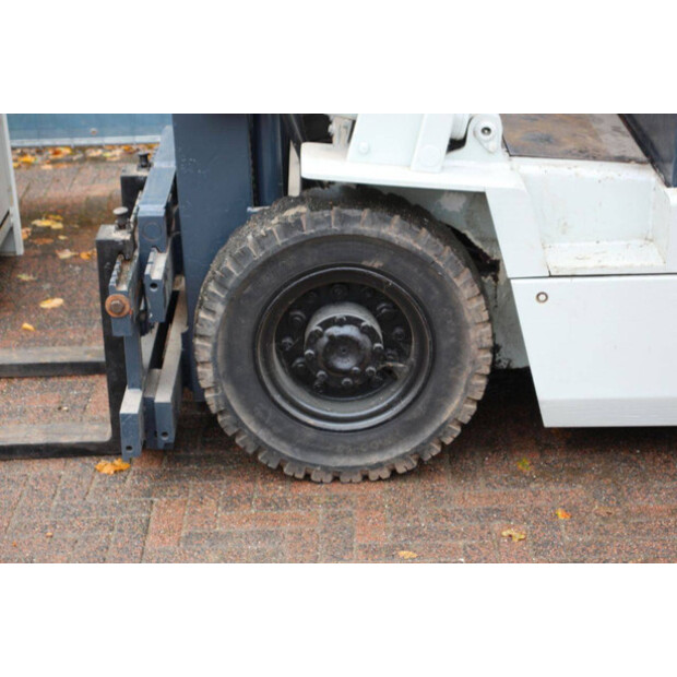 1992 Komatsu FB20-3-44020740