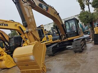 صورة ل حفارات 2023 كاتربيلر 320DL