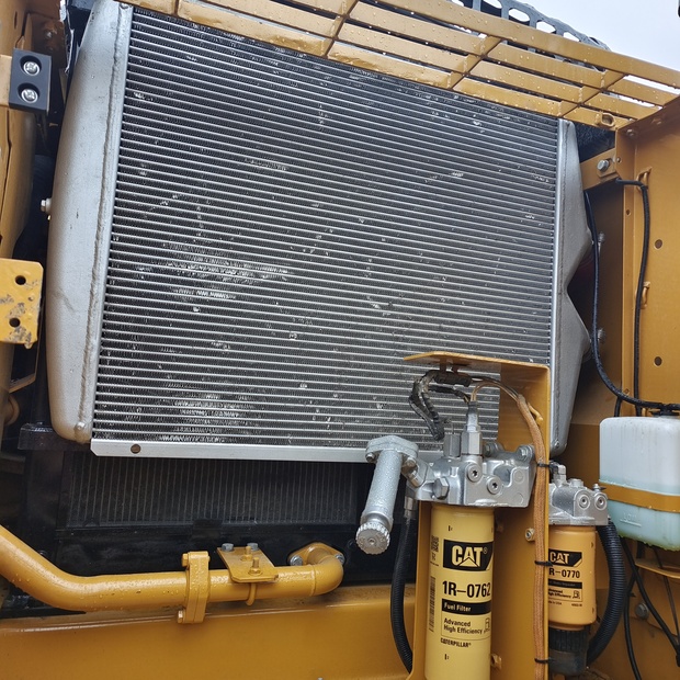 2022 كاتربيلر 320D2-44034779