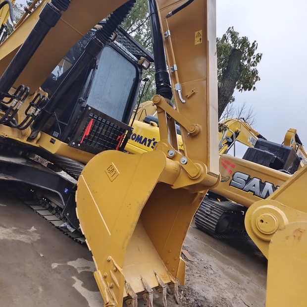 2022 كاتربيلر 320D2-44034781