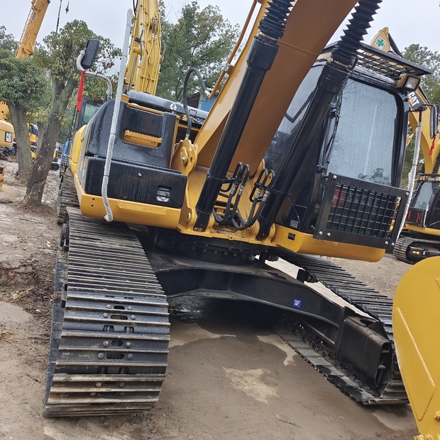 2022 كاتربيلر 320D2-44034782