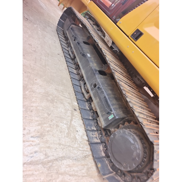 2023 Caterpillar 323GC-44034884