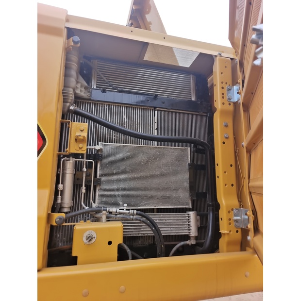 2023 Caterpillar 323GC-44034885