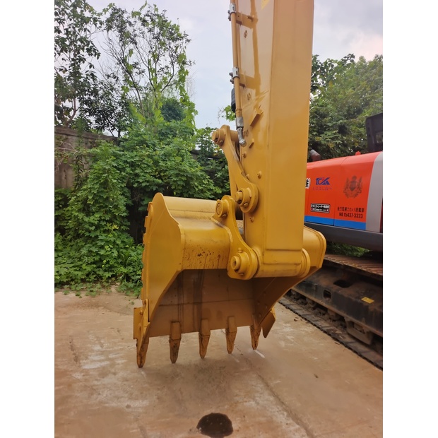 2023 Caterpillar 323GC-44034888