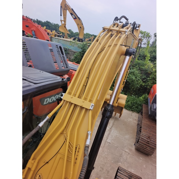 2023 Caterpillar 323GC-44034892