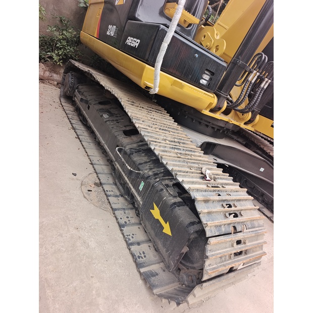 2022 Caterpillar 324D-44034913