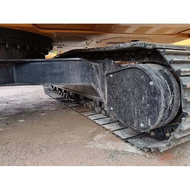 2022 Caterpillar 324DL-44034944