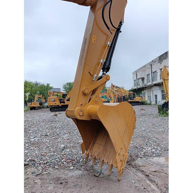 2023 Caterpillar 324DL-44034974