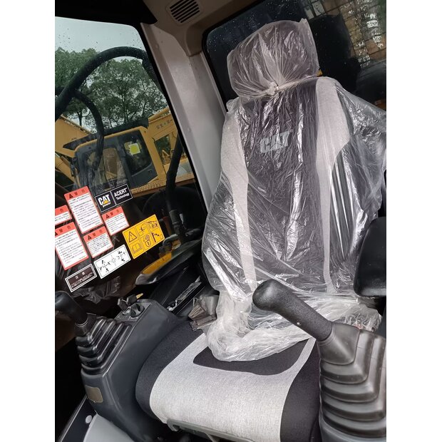 2023 Caterpillar 324DL-44034980