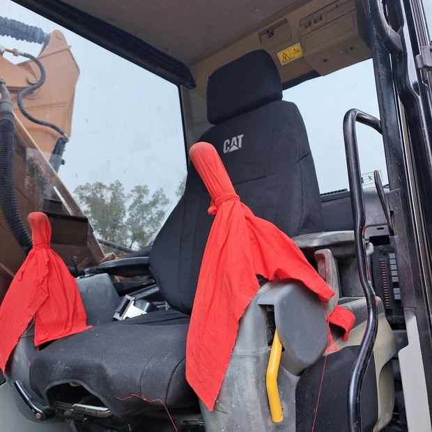 2023 Caterpillar 329D-44035004