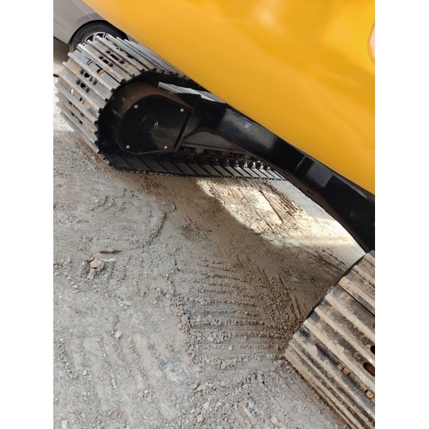 2023 Caterpillar 330D-44035018