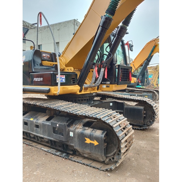 2023 Caterpillar 330D-44035036
