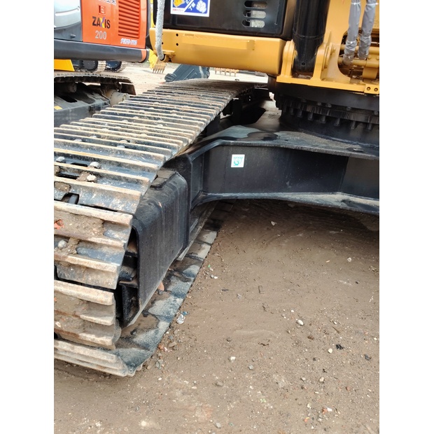 2023 Caterpillar 330D-44035040