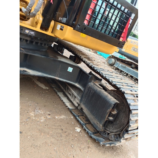 2023 Caterpillar 330D-44035041