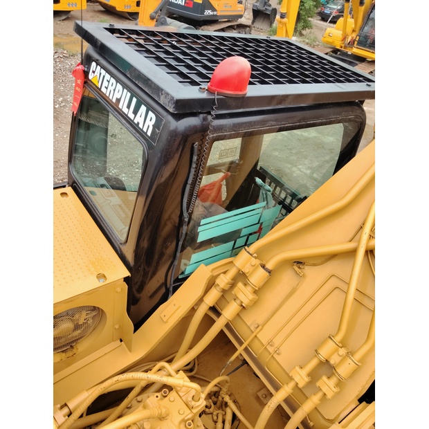 2023 Caterpillar 330D-44035046