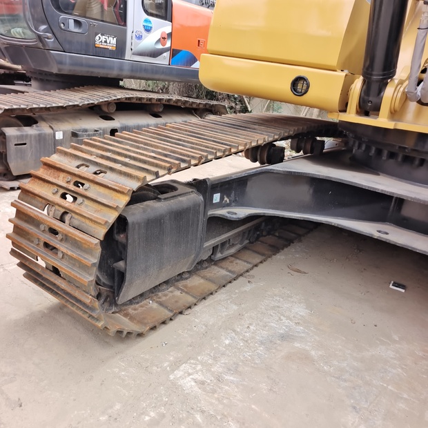 2022 Caterpillar 330GC-44035065