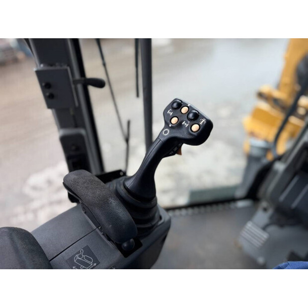 2011 كاتربيلر 140M-44037304