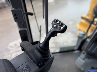 2011-caterpillar-140m-1390108-44037304