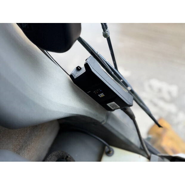 2011 كاتربيلر 140M-44037305