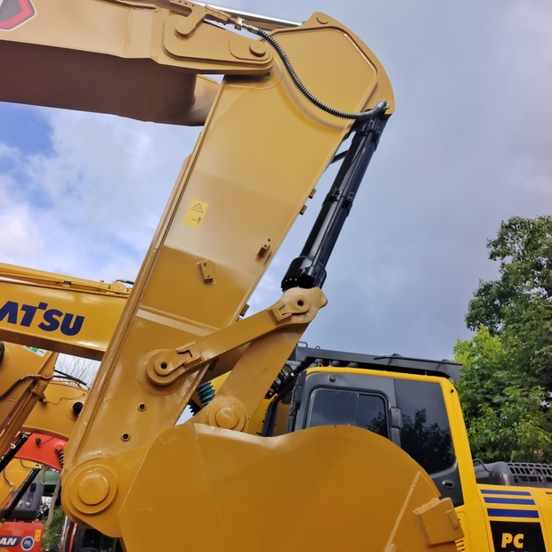 2023 Caterpillar 345GC-44038372