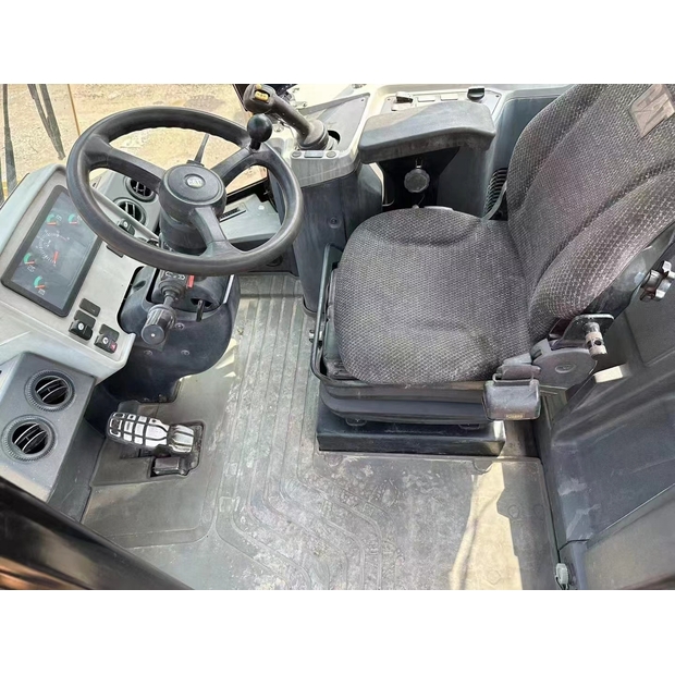 2022 Caterpillar 950G-44038471