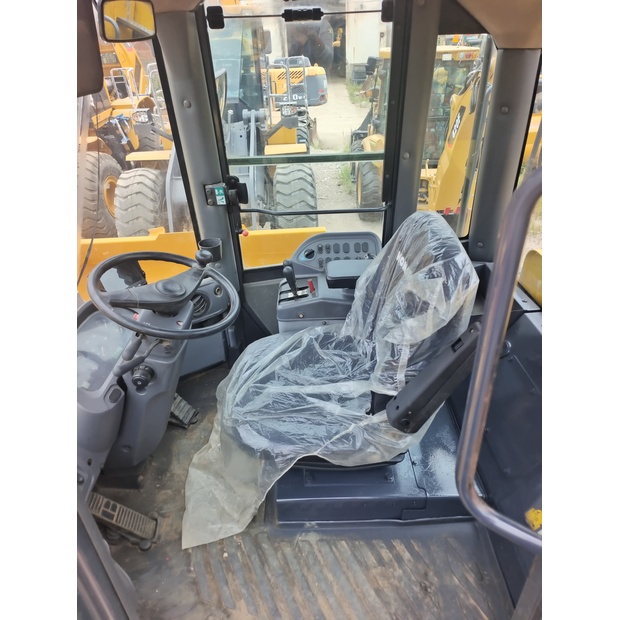 2023 Caterpillar WA 380-6-44038898