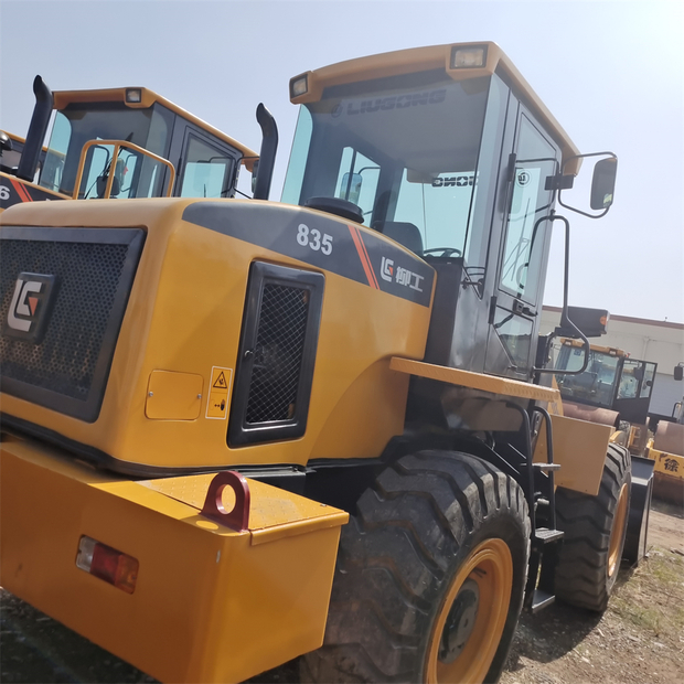 2022 ليوكونج 835-44039856