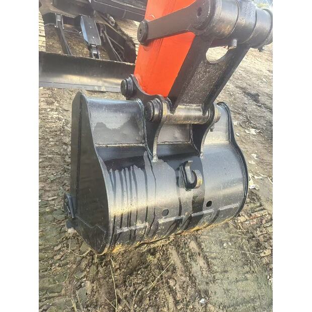 2025 Hitachi ZX70-44040975