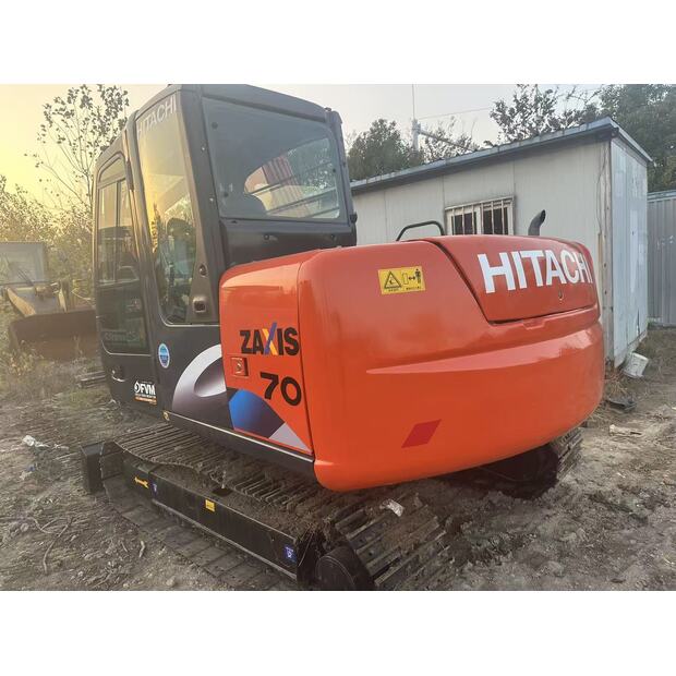 2025 Hitachi ZX70-44040979