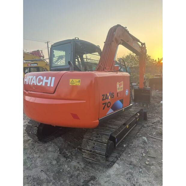 2025 Hitachi ZX70-44040980