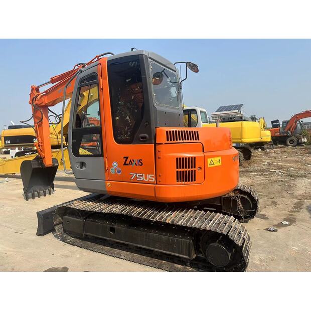 2023 Hitachi ZX75-44040981