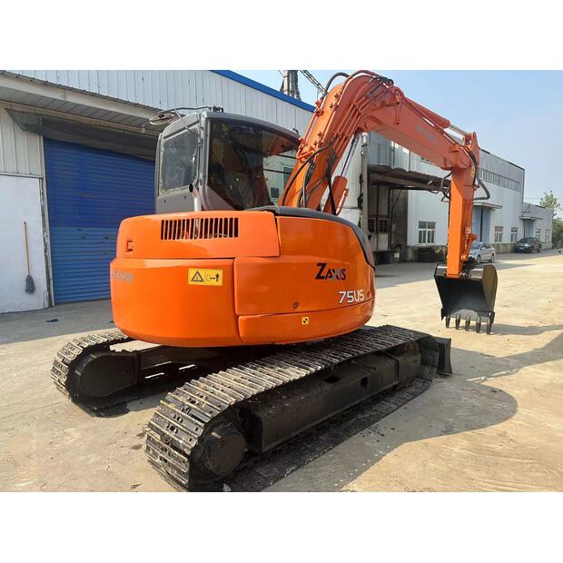 2023 Hitachi ZX75-44040982