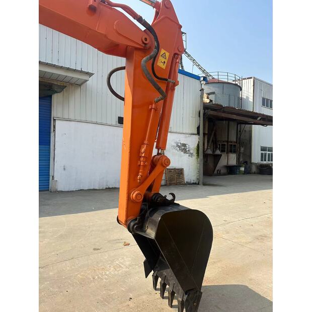 2023 Hitachi ZX75-44040986