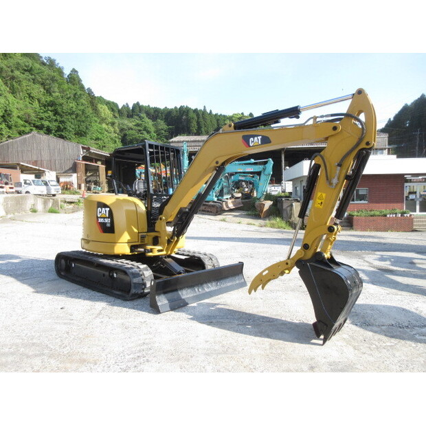 2018 Caterpillar 305.5E2CR-44041050