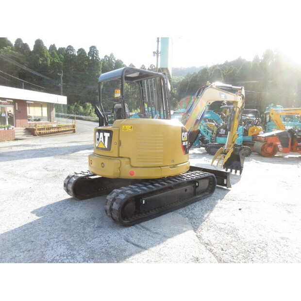 2018 Caterpillar 305.5E2CR-44041051