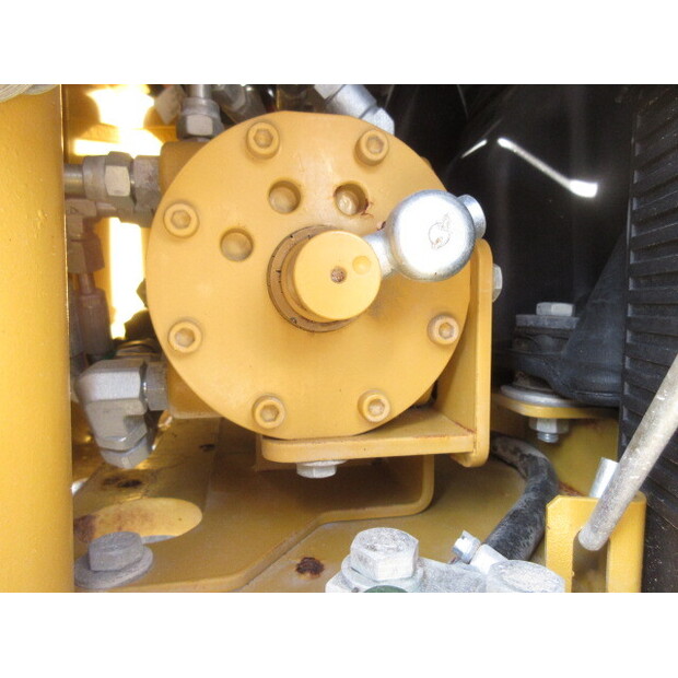 2018 Caterpillar 305.5E2CR-44041055