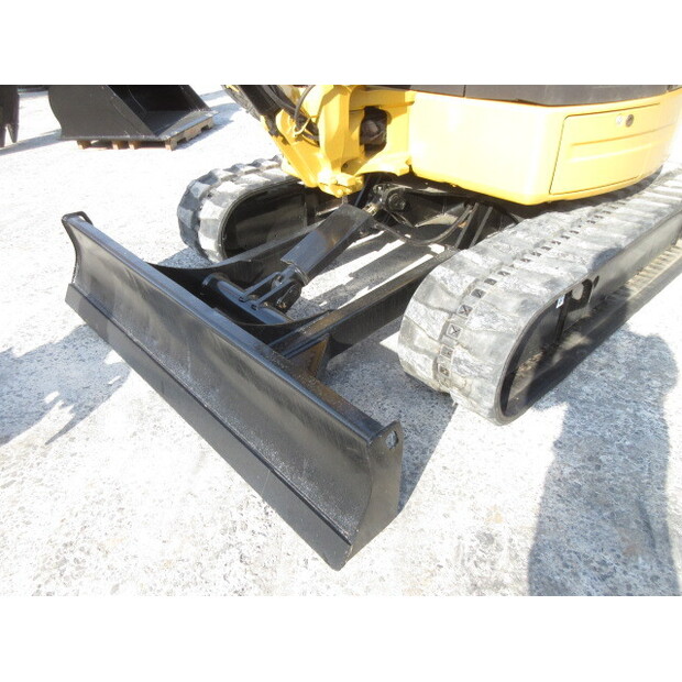 2018 Caterpillar 305.5E2CR-44041057