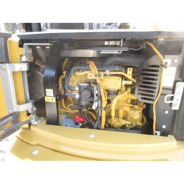 2018 Caterpillar 305.5E2CR-44041072