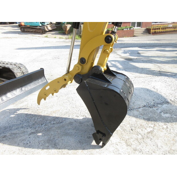 2018 Caterpillar 305.5E2CR-44041075