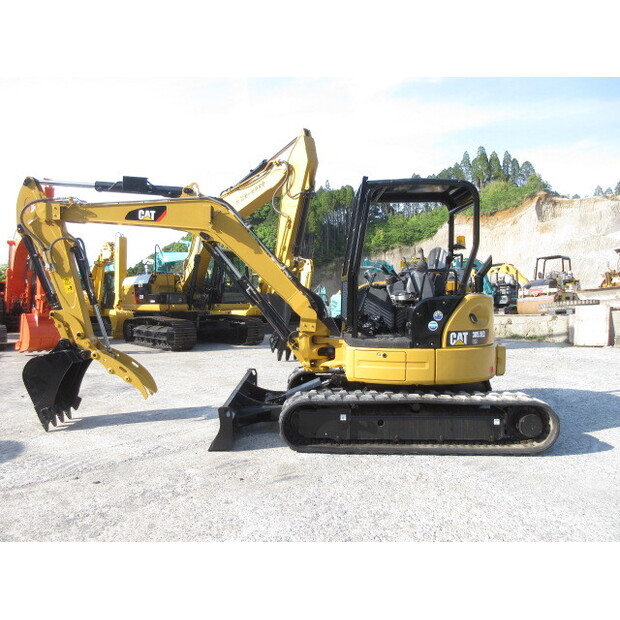 2018 Caterpillar 305.5E2CR-44041082