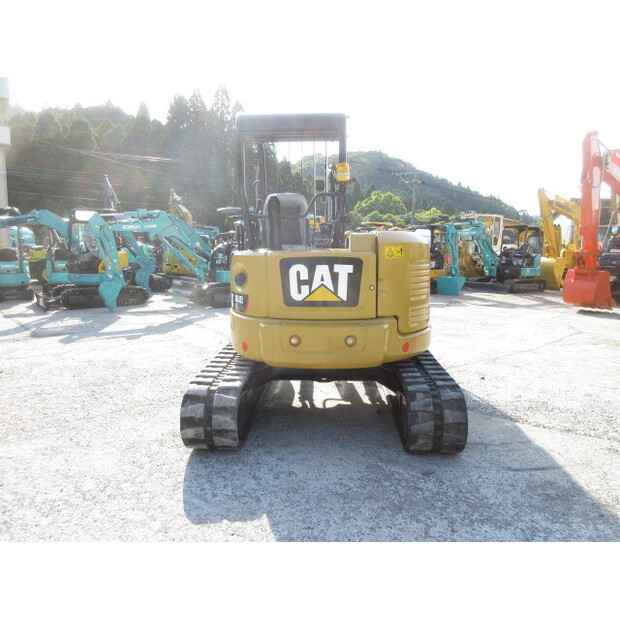 2018 Caterpillar 305.5E2CR-44041083