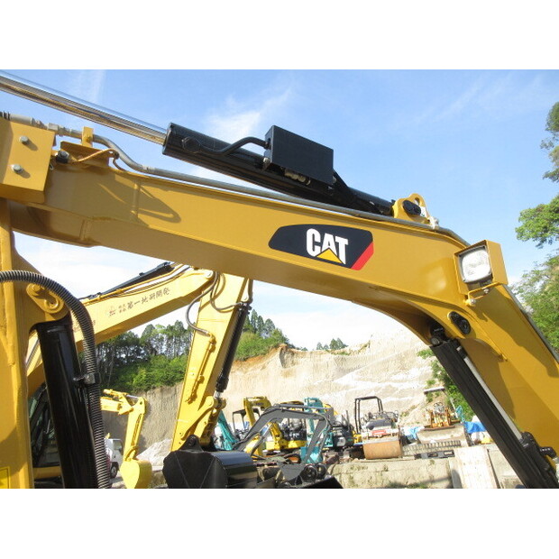 2018 Caterpillar 305.5E2CR-44041087