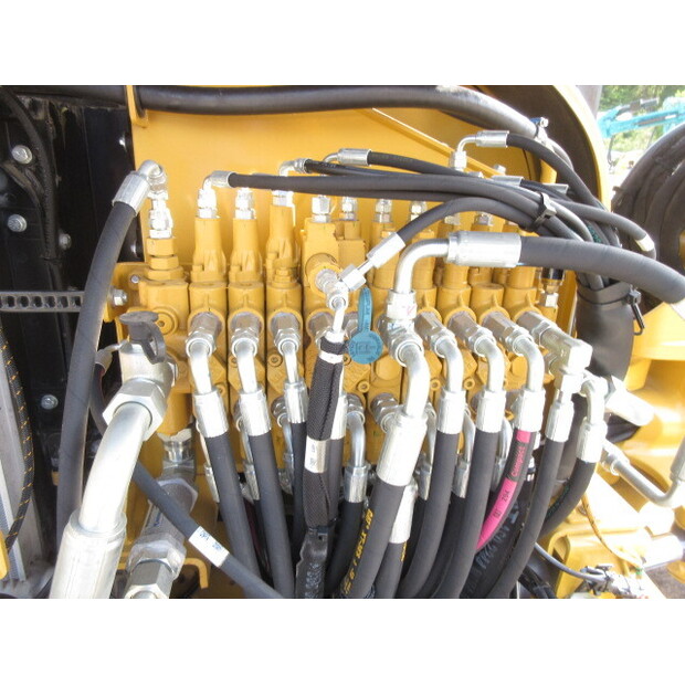 2018 Caterpillar 305.5E2CR-44041114