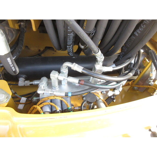 2018 Caterpillar 305.5E2CR-44041115