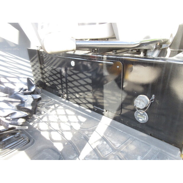 2018 Caterpillar 305.5E2CR-44041119